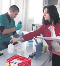 Българи патентоват метод за диагностика на рак