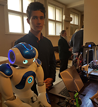 Когато интелектът среща фантазията