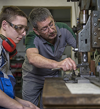 С нови мерки насърчават обучението на възрастни