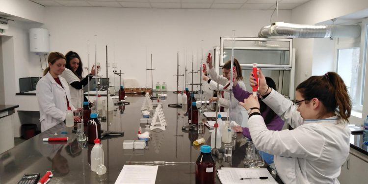 Започва реформа във висшето образование*