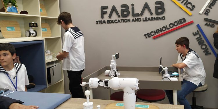 Нови предмети и учене чрез  игра в иновативните школђ