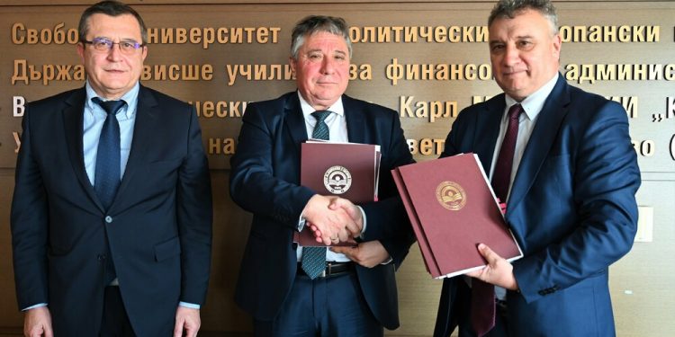 Как се градят университетски мрежи