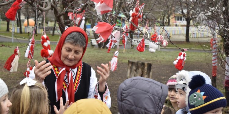 Бургаски училища пазят родните традиции