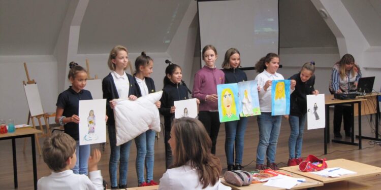 Интердисциплинарни уроци сменят маркера и черната дъска