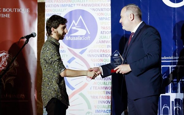 Софийският отличава най-добрите