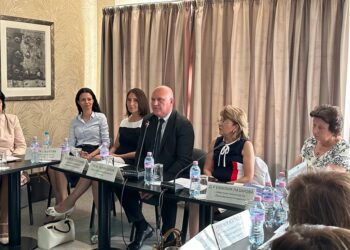 Диалогът за промени продължава