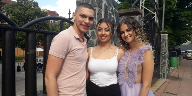 Да хванеш влака за Своге