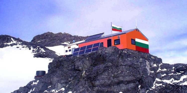 Антарктиците отплават в началото на ноември