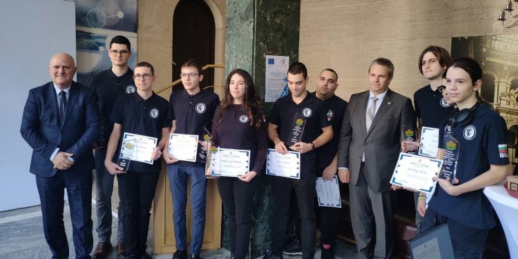 Голям интерес към Международната олимпиада по изкуствен интелект