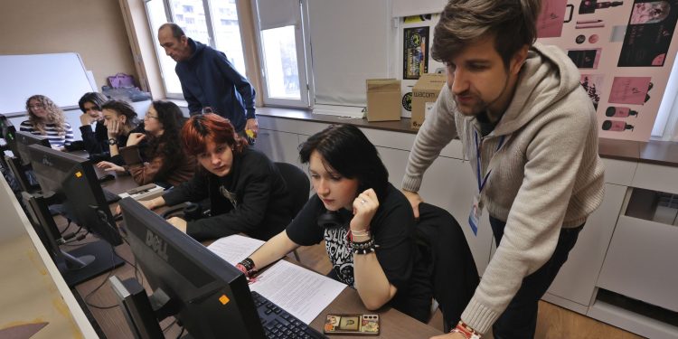 Фотографията не е само апарат