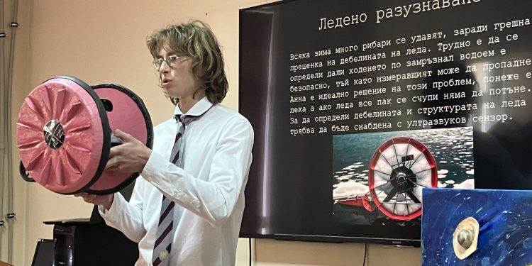 Шестима ученици с отличия от Първия фестивал за творчество и иновации