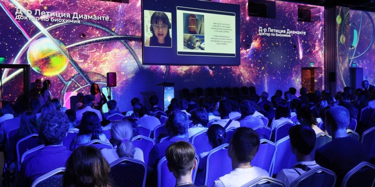 „Ало, Космос!“ вдъхновява младите да мечтаят