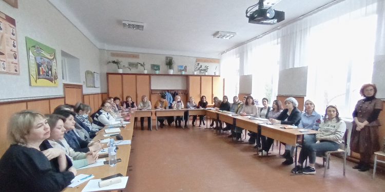 Едногодишни курсове за учители в неделните школа