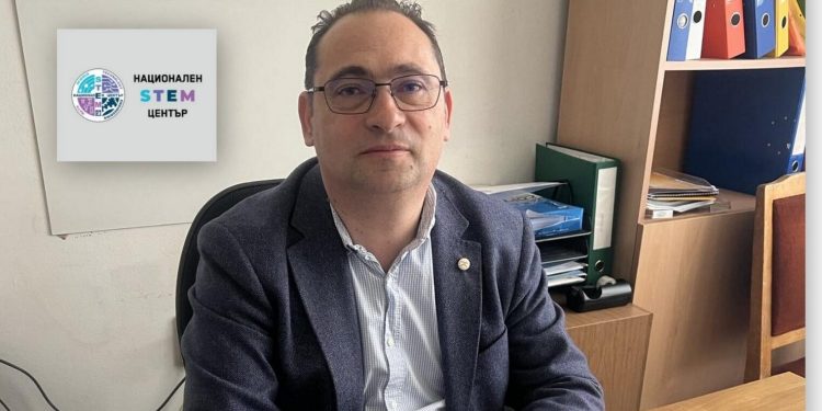 Проф. Найден Шиваров, директор на Националния STEM център: Мисията на STEM е учене чрез преживяване