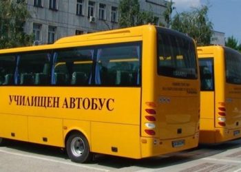 Всички училищни автобуси са проверени преди началото на новата учебна година