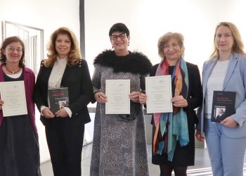 Да поговорим на български