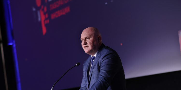 Още шест лаборатории за образователни иновации