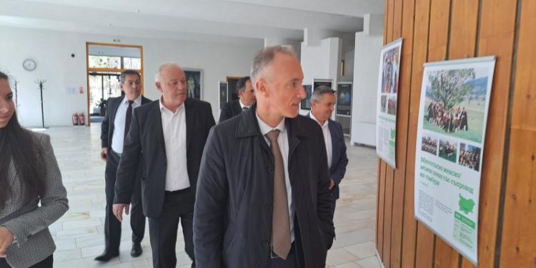 Предстоящите образователни реформи целят придобиване на практически умения