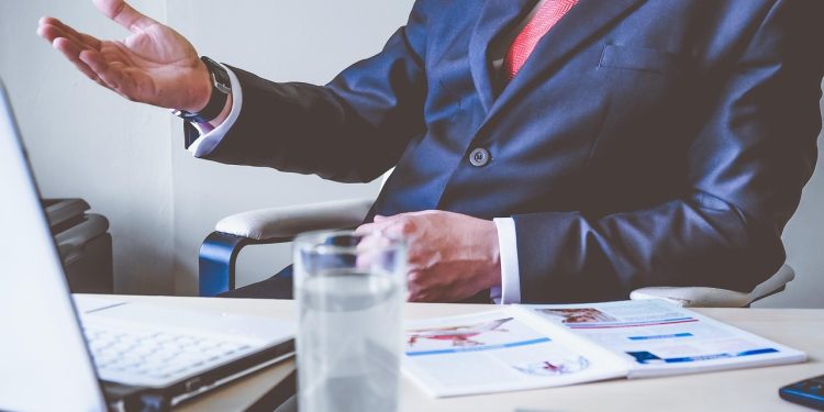 Осигурителен стаж при неплатен отпуск: кога се зачита и за кого?