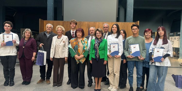 Връчиха наградите в конкурса „Родолюбие“