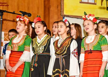 Училището в Бобовдол чества 70 години традиции в образованието