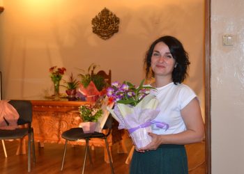 Художничка отваря творческа работилница в Белене