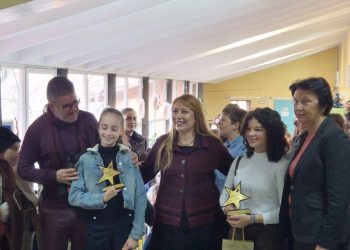 Учениците от столичното 107. ОУ „Хан Крум“ с коледен базар в подкрепа на болно дете