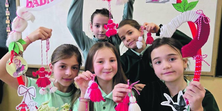 Работилница за мартеници