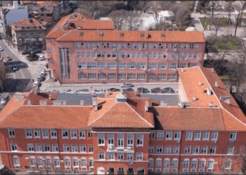 Две съседни пловдивски гимназии се модернизират по проект на МОН