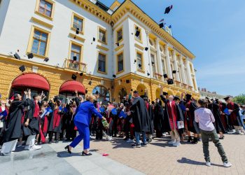 В Езиковата в Сливен ще се изучава и гръцки език